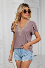 Contrast Trim Petal Sleeve V-Neck Top - Ladyez