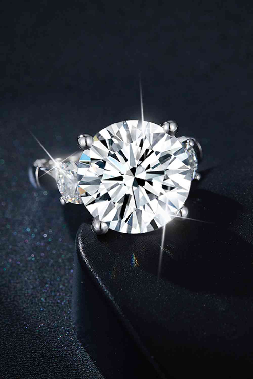 8.6 Carat Moissanite Platinum-Plated Ring - Ladyez