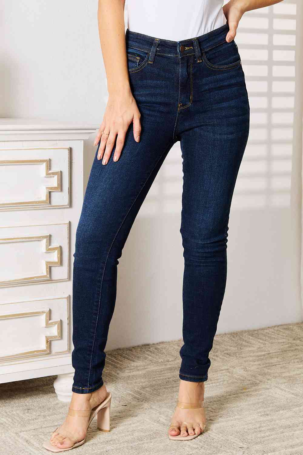 Judy Blue Full Size Skinny Jeans with Pockets - Ladyez