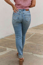 Judy Blue Macy Full Size Mid Rise Boyfriend Jeans - Ladyez