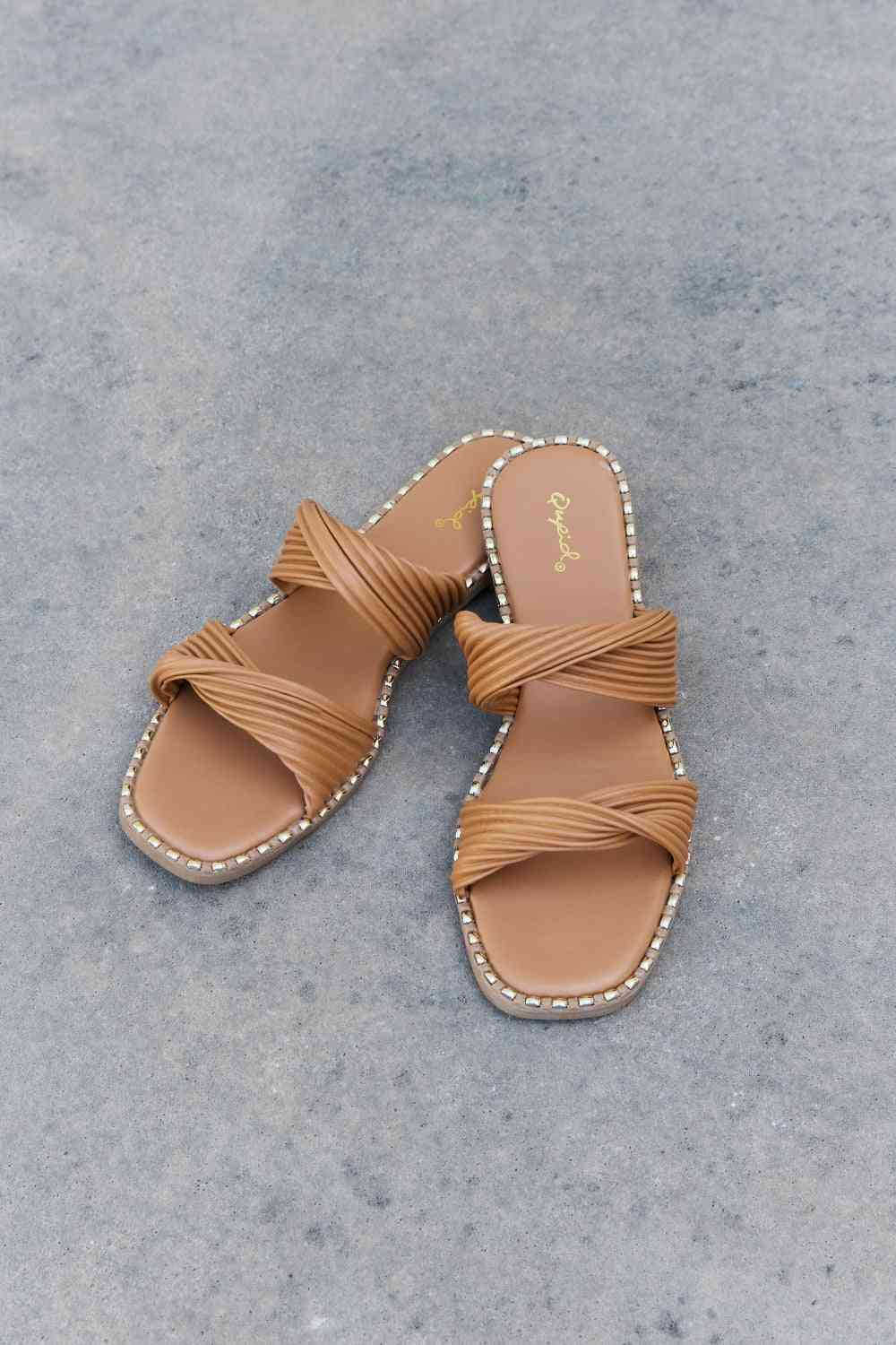 Qupid Summertime Fine Double Strap Twist Sandals - Ladyez