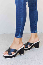 Weeboo Cherish The Moments Contrast Platform Sandals in Black - Ladyez