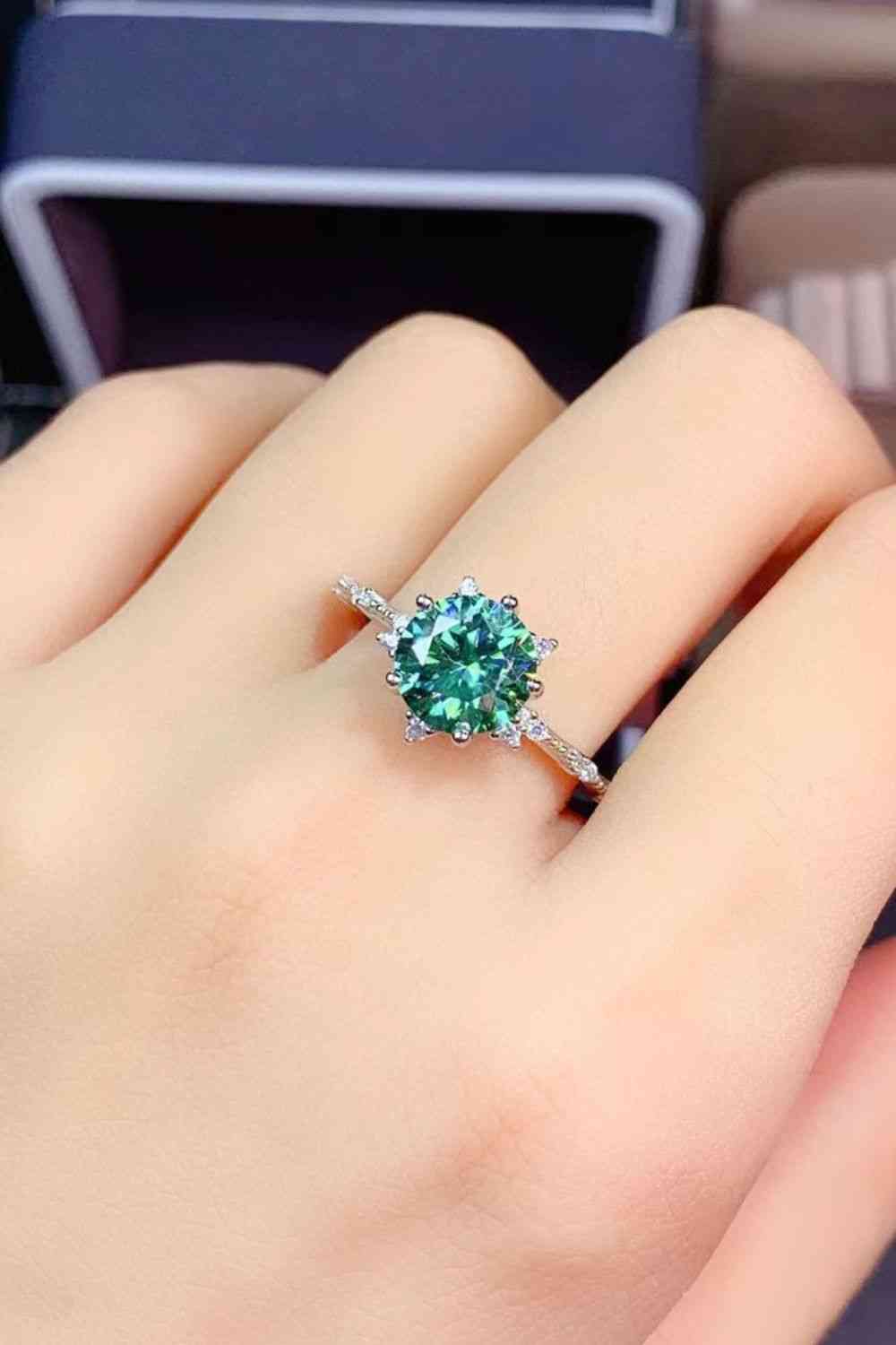 All Eyes On Me 1 Carat Moissanite Platinum-Plated Ring - Ladyez