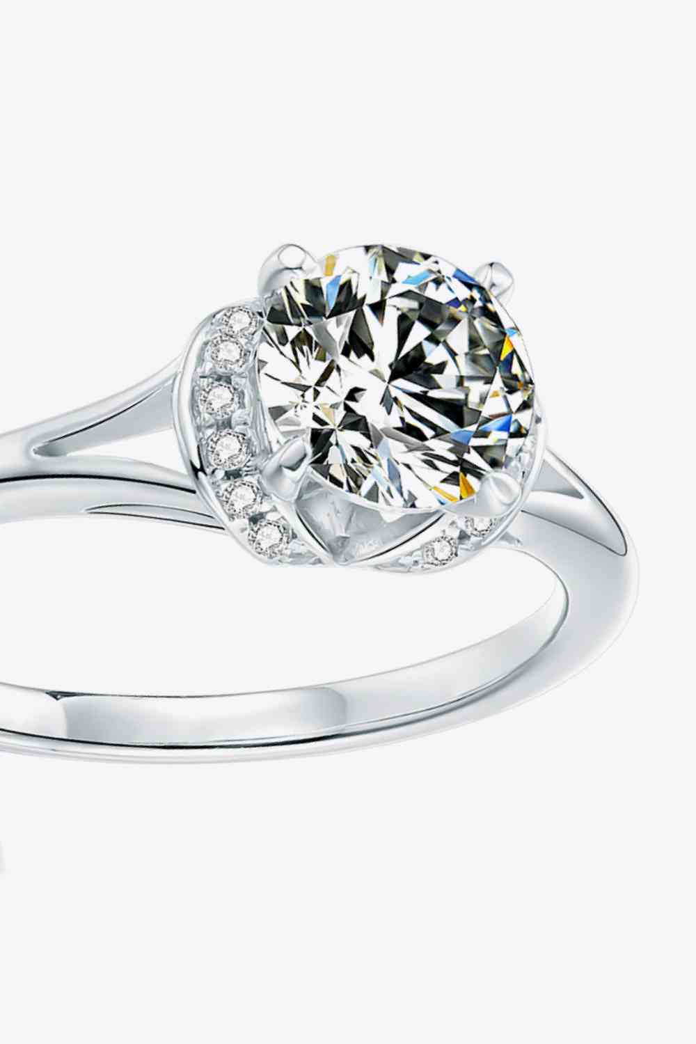 1 Carat Moissanite Split Shank Ring - Ladyez