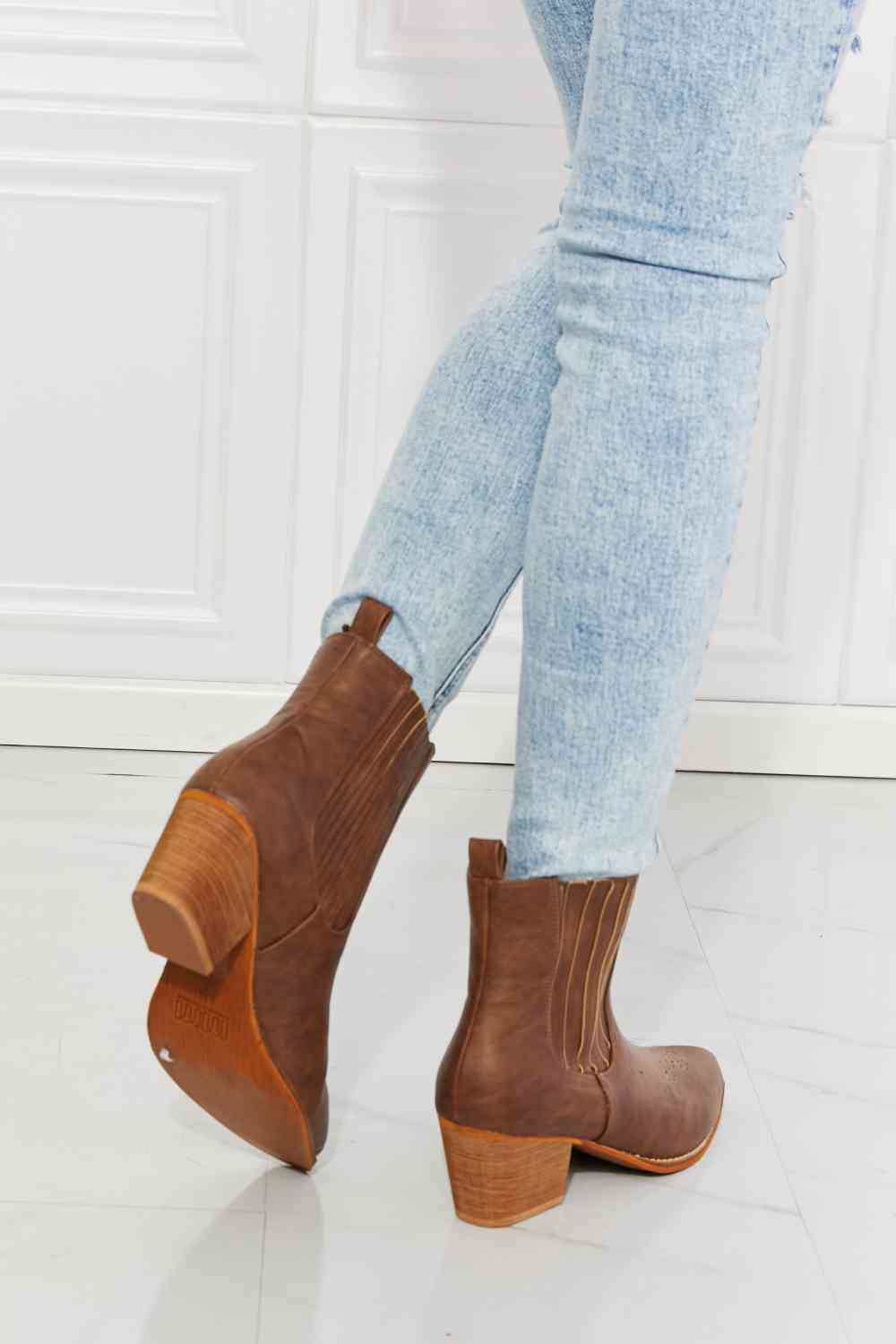 MMShoes Love the Journey Stacked Heel Chelsea Boot in Chestnut - Ladyez