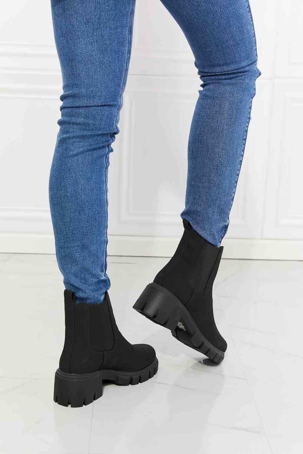 MMShoes Work For It Matte Lug Sole Chelsea Boots in Black - Ladyez