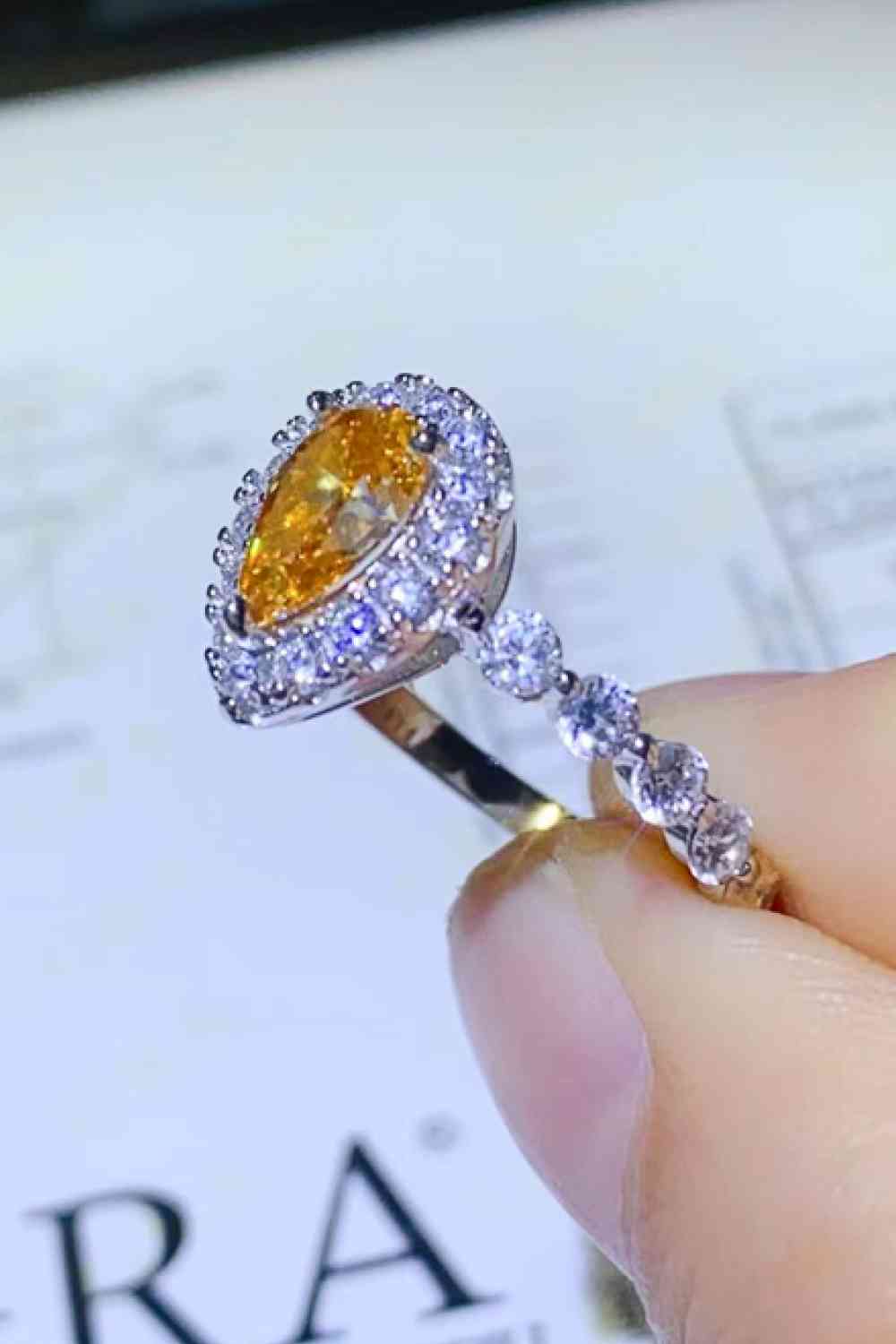 1 Carat Moissanite Contrast Teardrop Ring - Ladyez