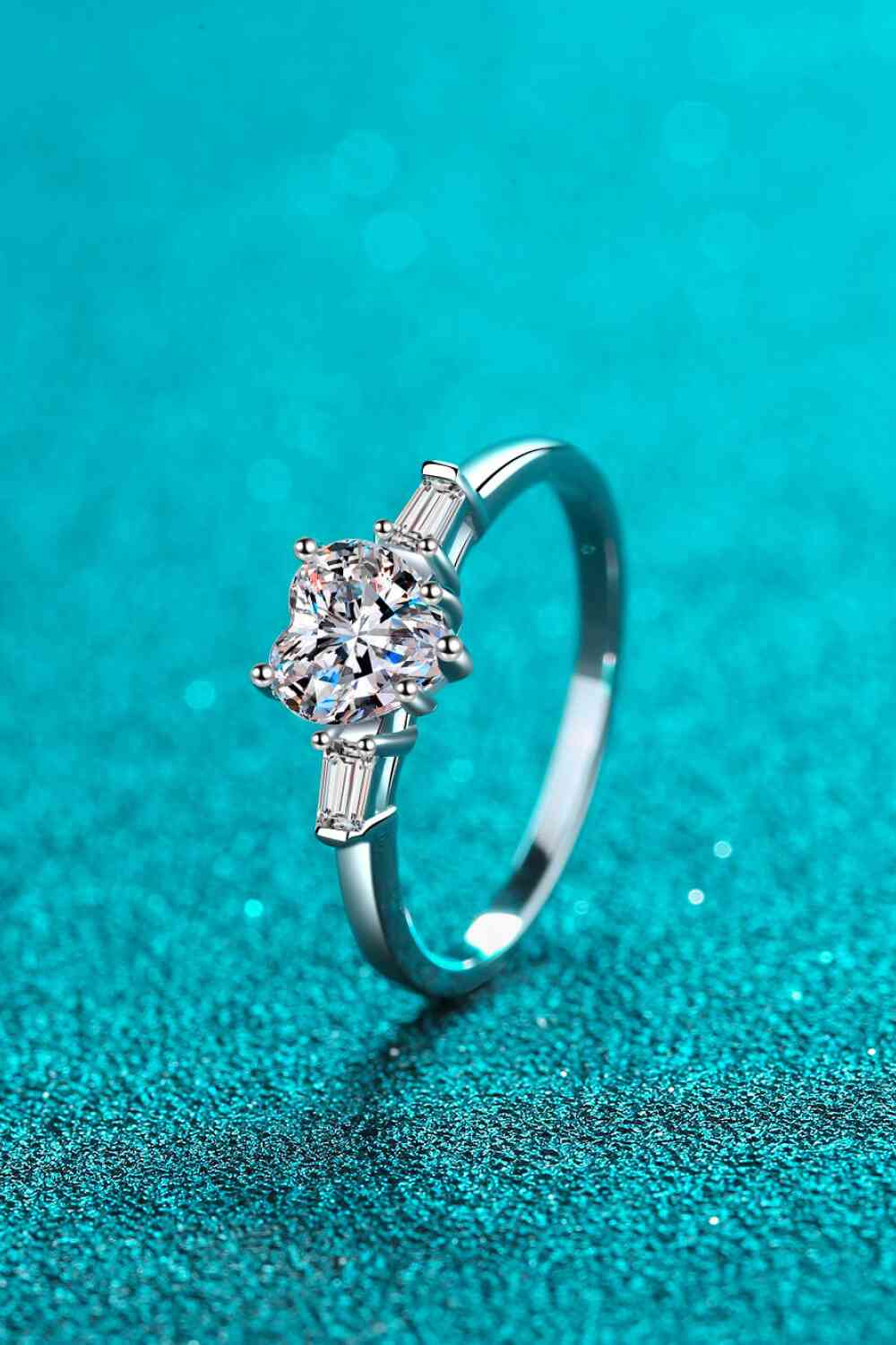 1.2 Carat Moissanite Heart Ring - Ladyez