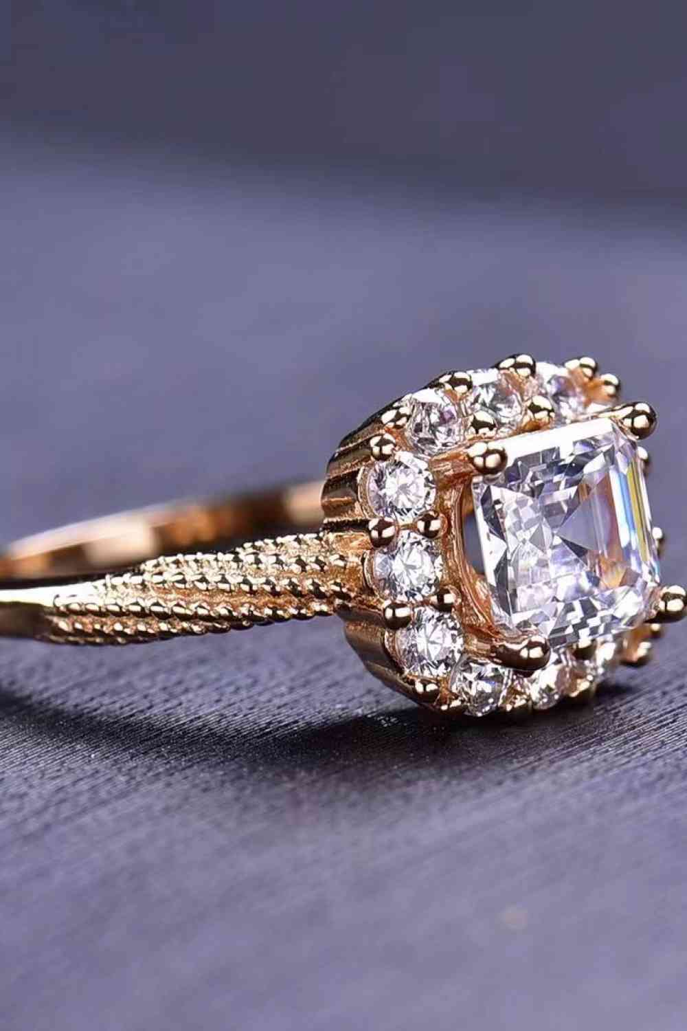 1 Carat Moissanite Twisted Ring - Ladyez