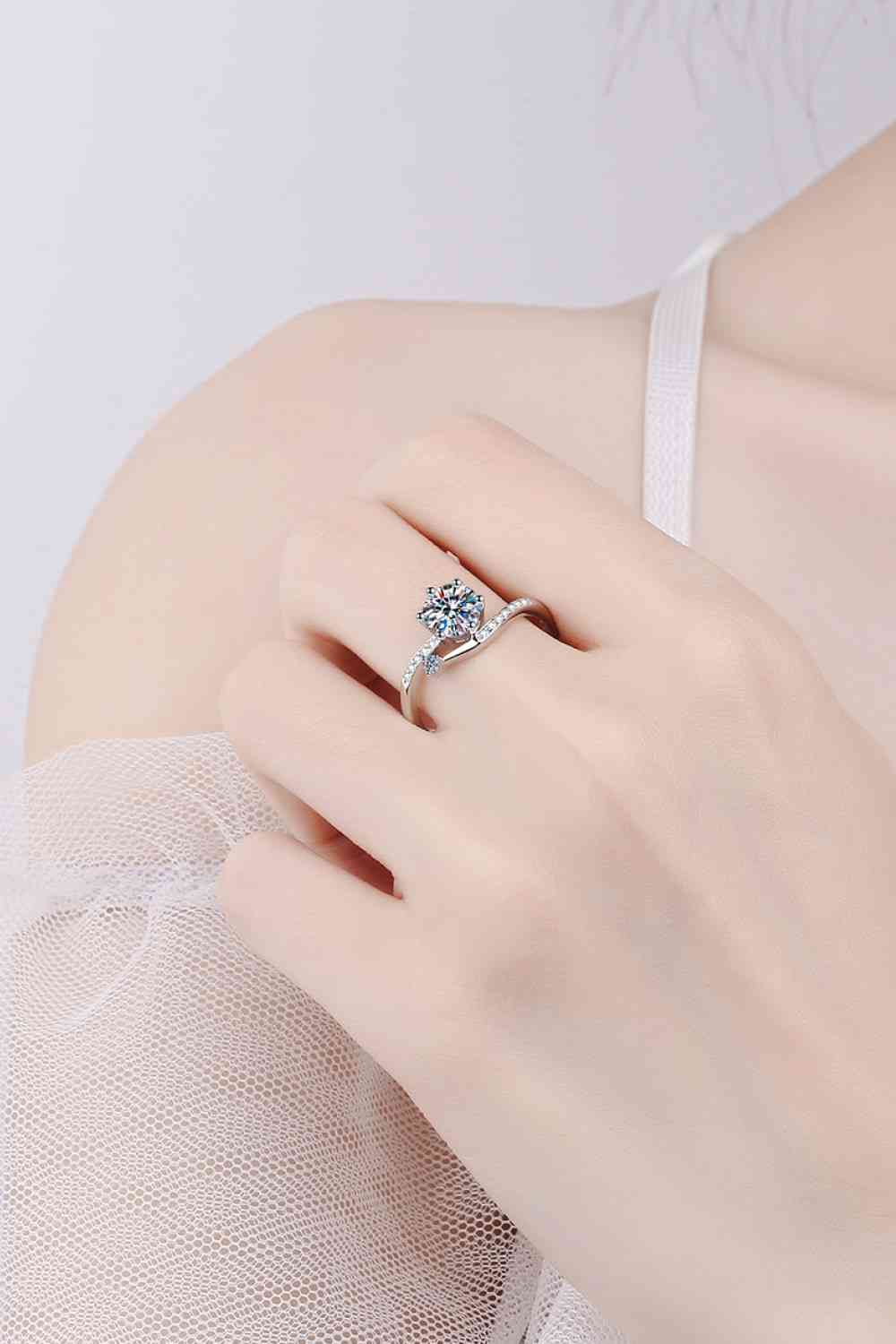 On My Mind 925 Sterling Silver Moissanite Ring - Ladyez