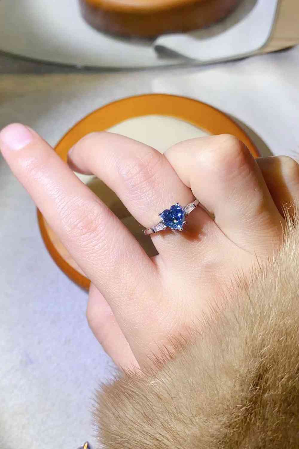 1 Carat Moissanite Heart-Shaped Platinum-Plated Ring in Blue - Ladyez