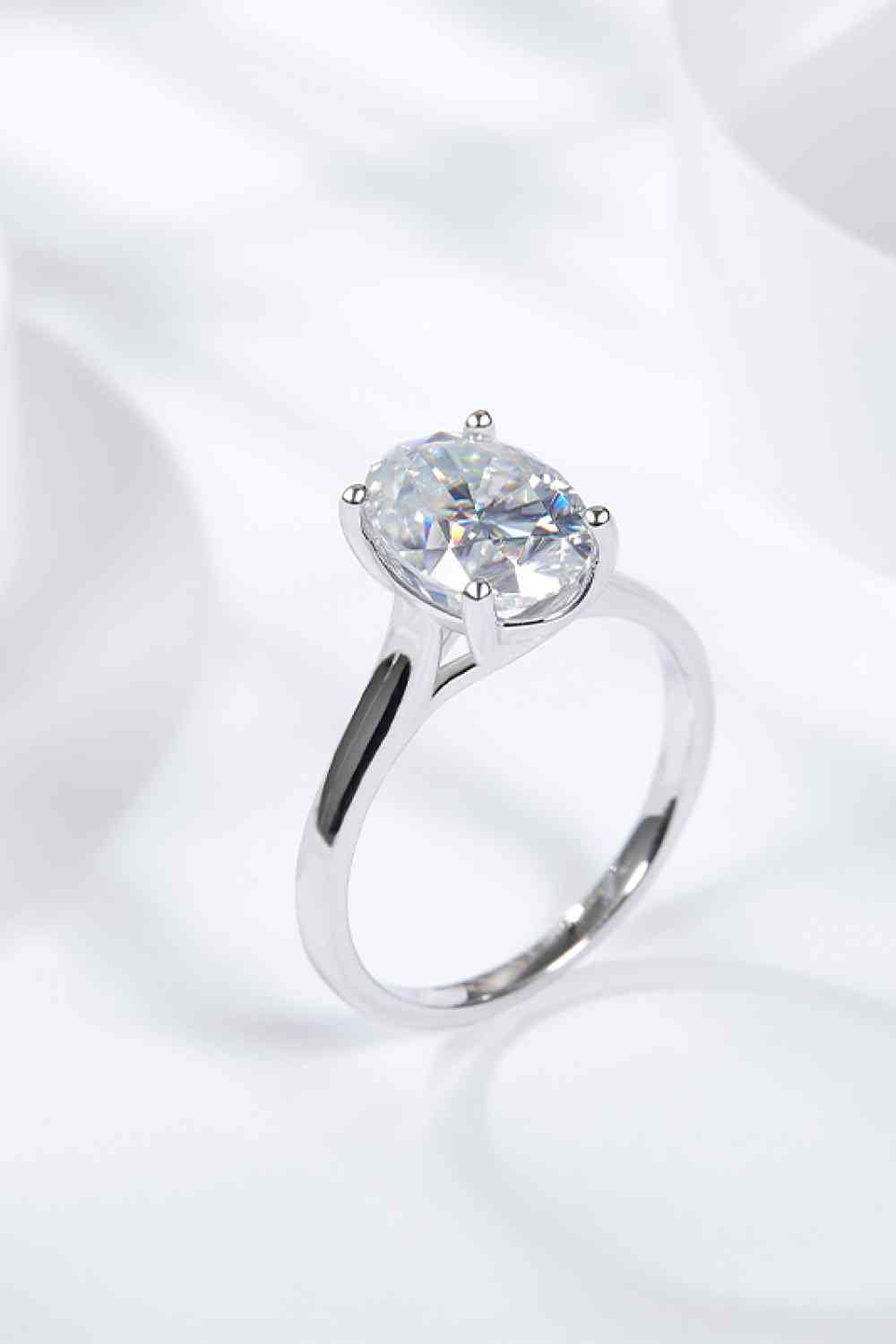 2.5 Carat Moissanite Solitaire Ring - Ladyez