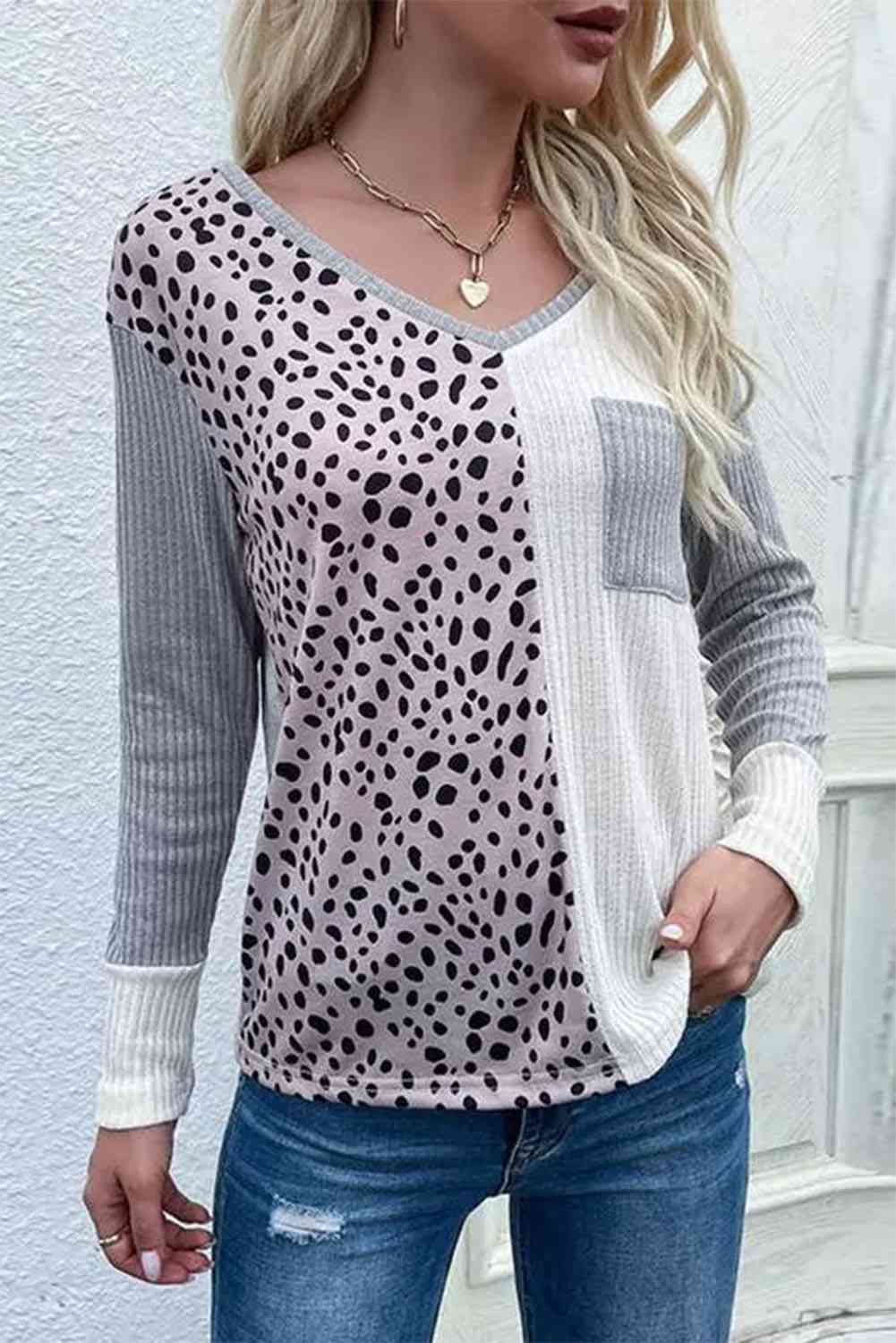 Color Block V-Neck Ribbed Top with Pocket - Ladyez