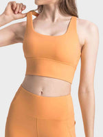 Scoop Neck Crisscross Straps Sports Bra - Ladyez