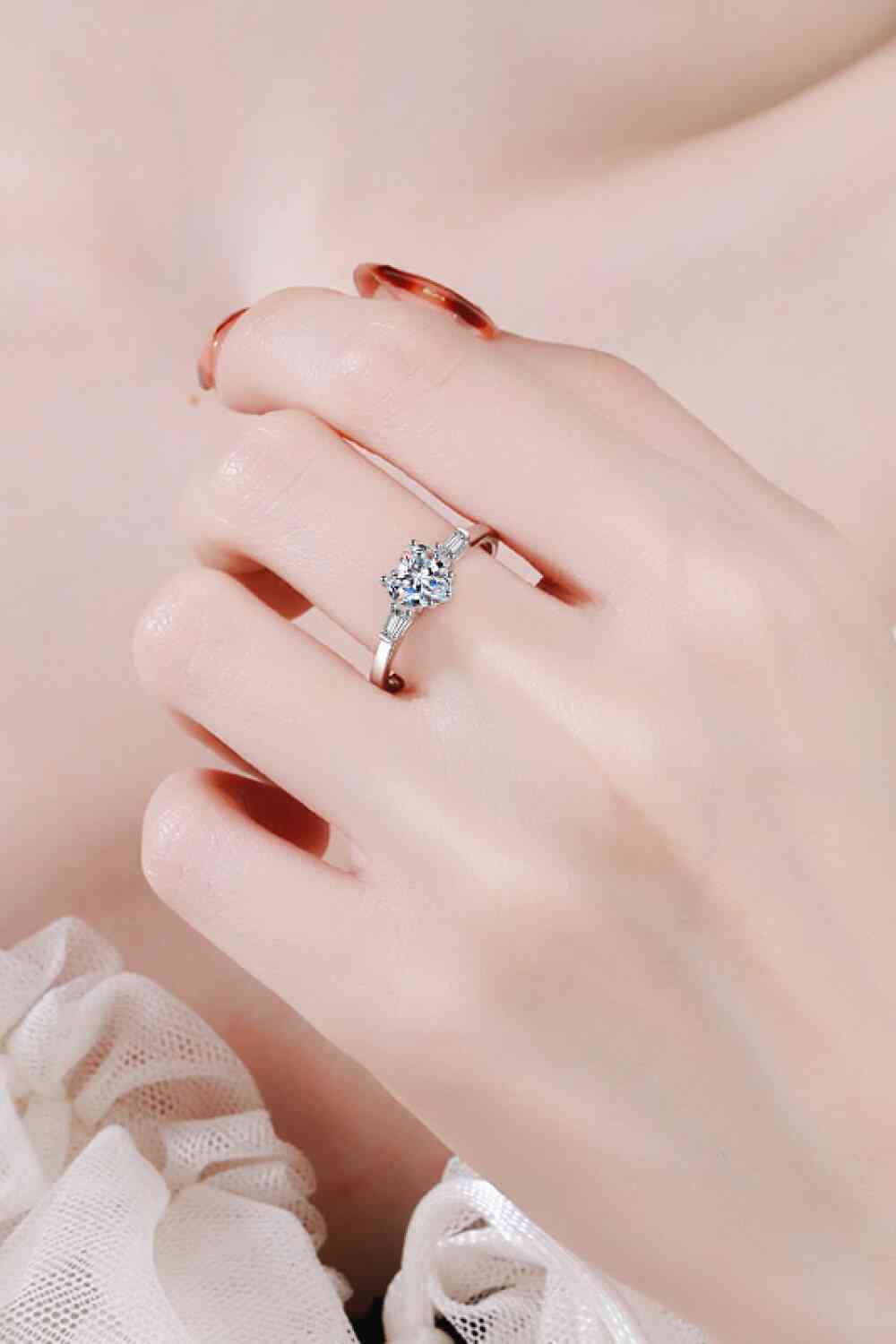 1.2 Carat Moissanite Heart Ring - Ladyez
