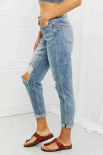 Judy Blue Malia Full Size Mid Rise Boyfriend Jeans - Ladyez