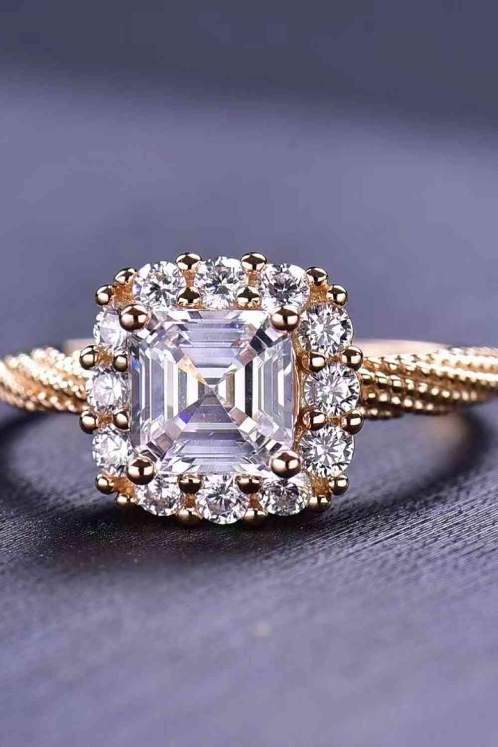 1 Carat Moissanite Twisted Ring - Ladyez