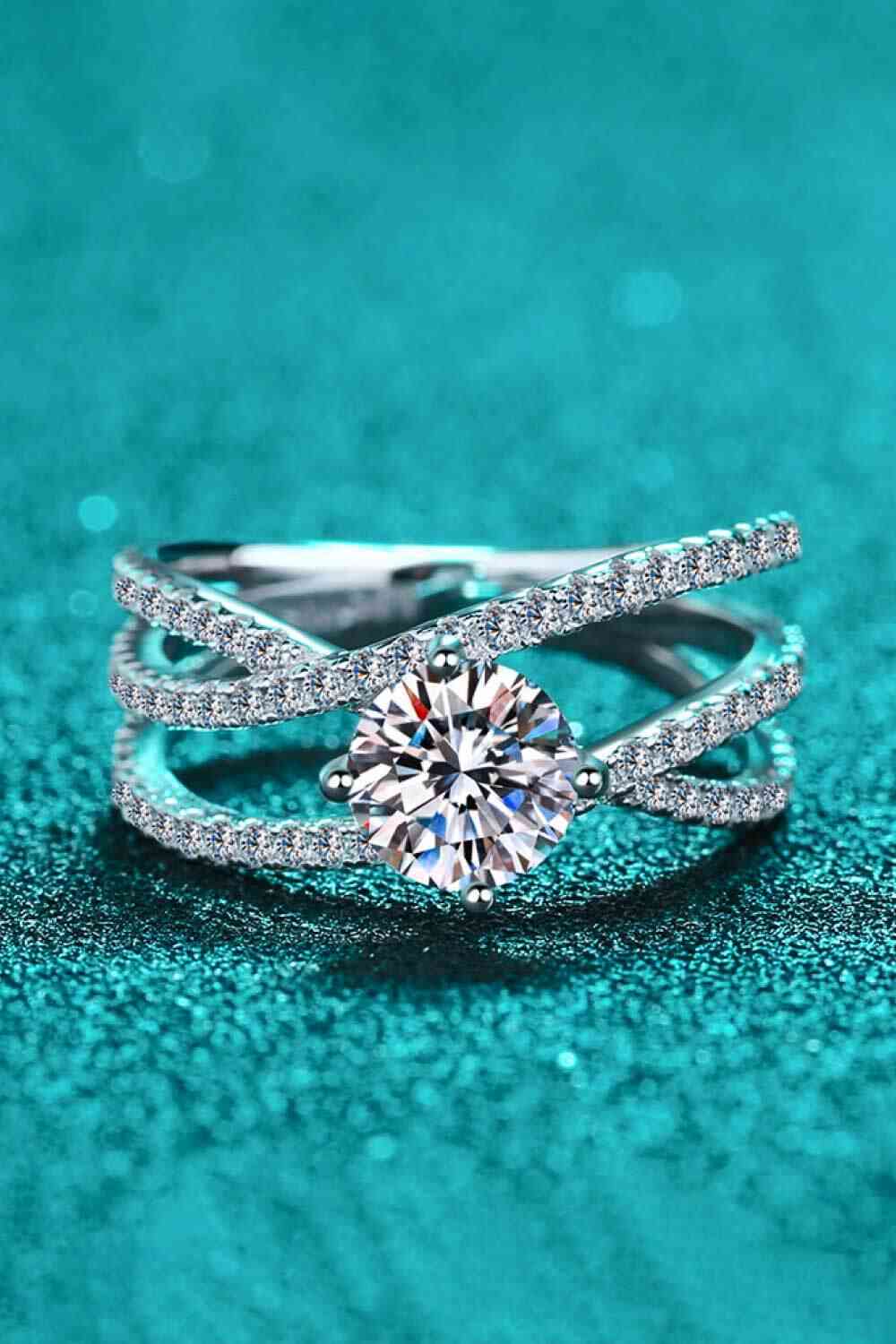 1 Carat Moissanite Crisscross Ring - Ladyez