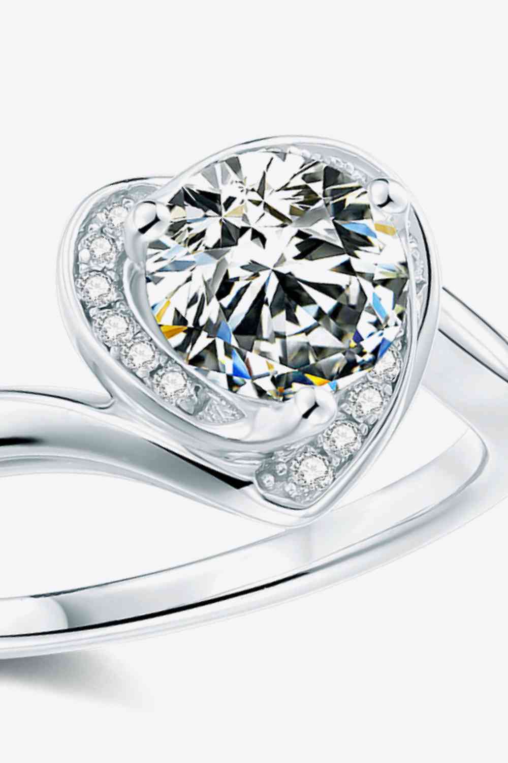 1 Carat Moissanite Heart Ring - Ladyez