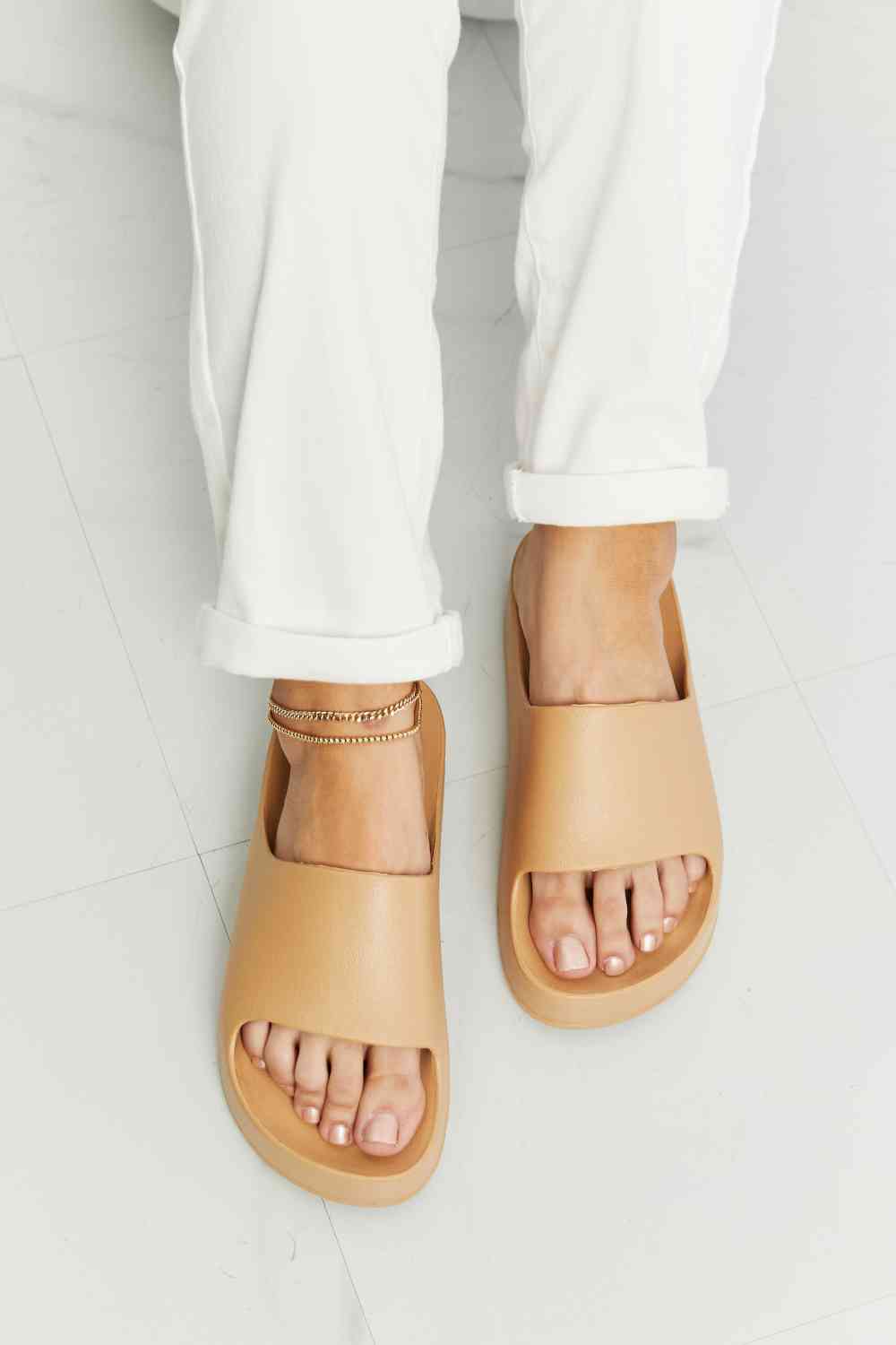 WILD DIVA Summer Feels Platform Slide - Ladyez