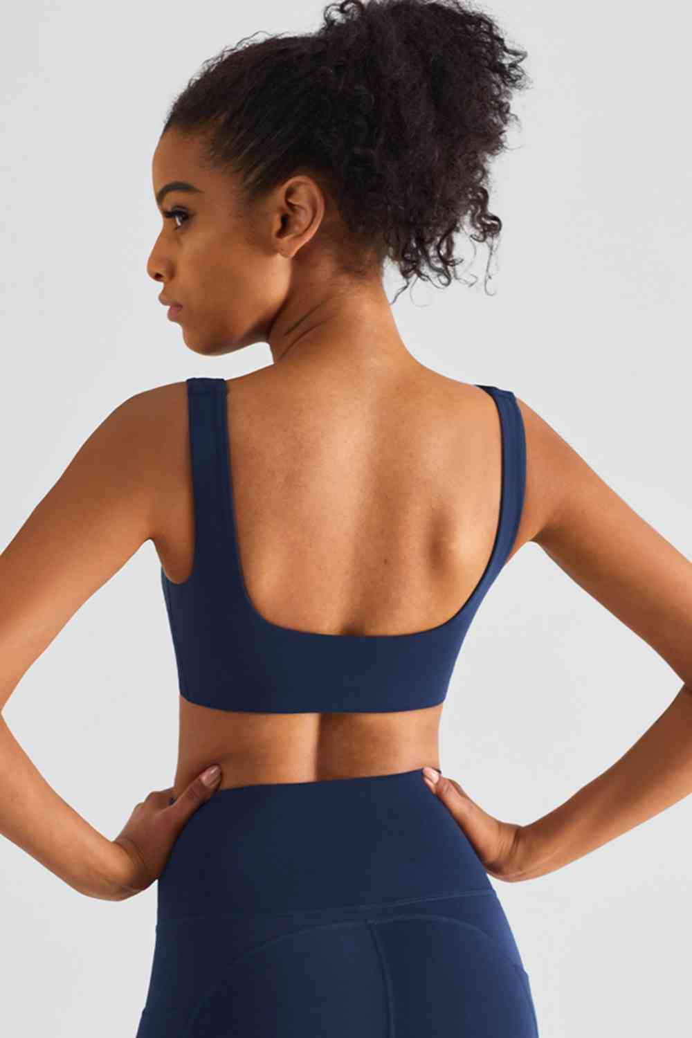 Square Neck Sports Bra - Ladyez