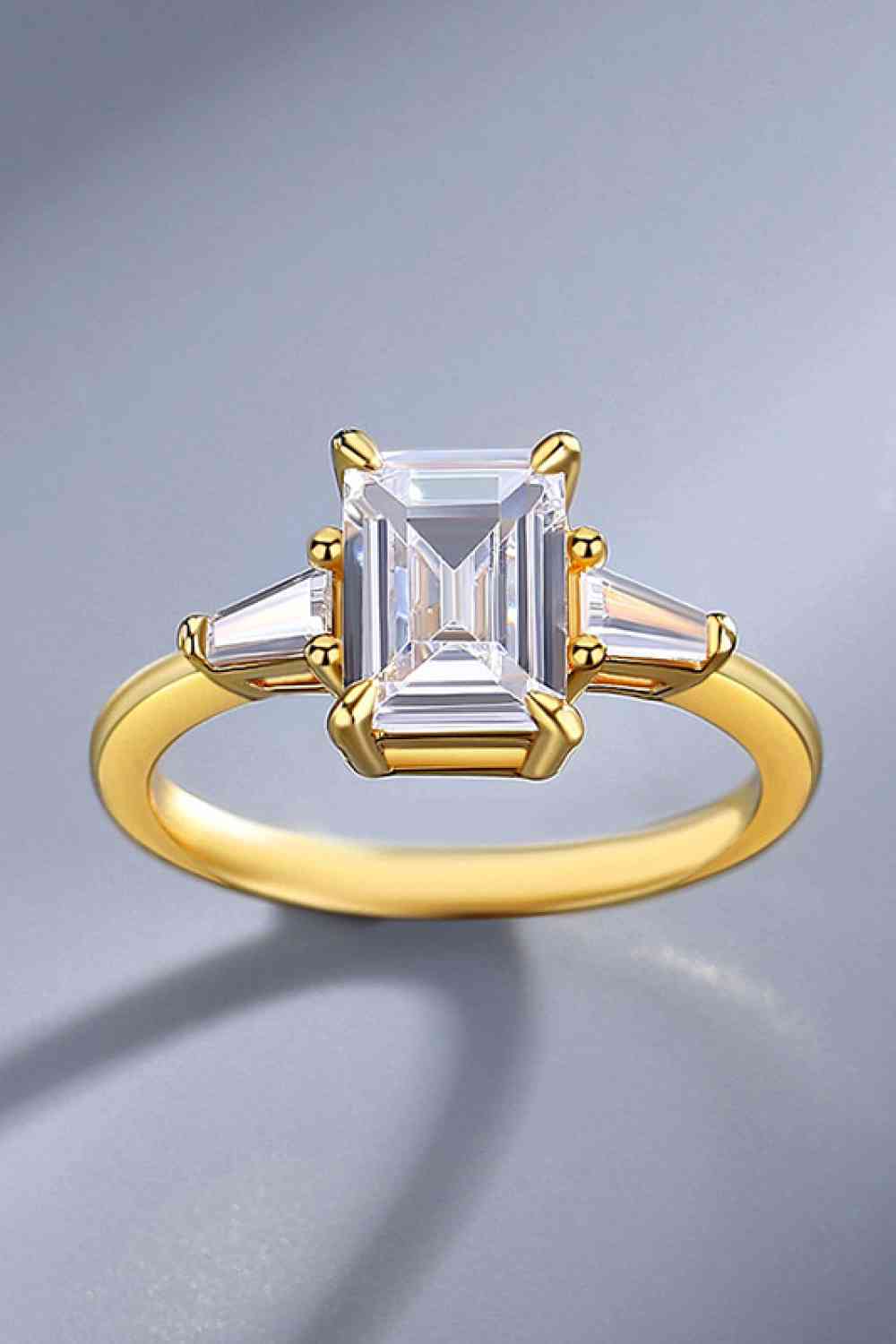 2 Carat Moissanite Rectangle Ring - Ladyez