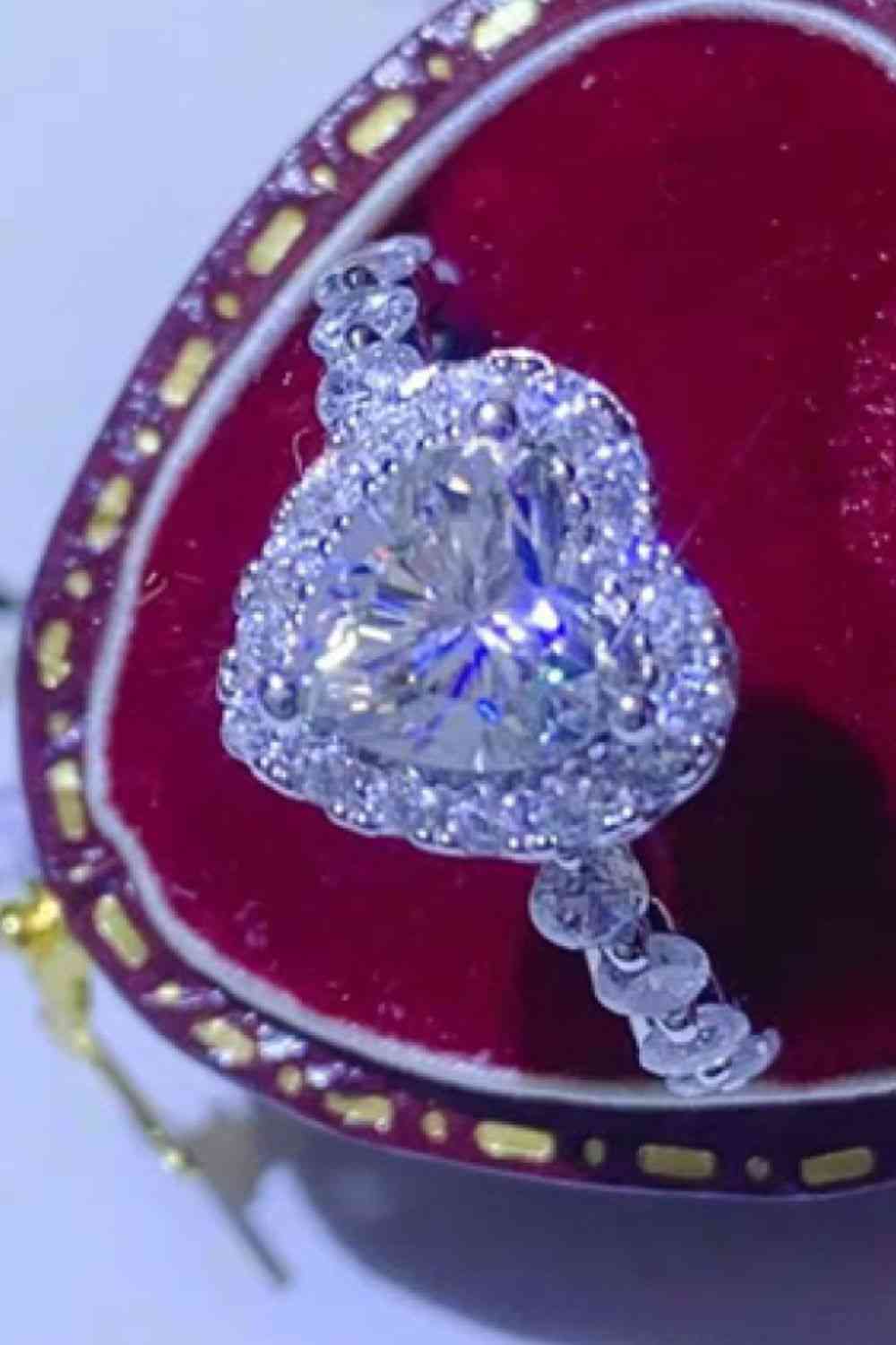 1 Carat Moissanite Heart Ring - Ladyez