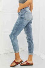 Judy Blue Malia Full Size Mid Rise Boyfriend Jeans - Ladyez
