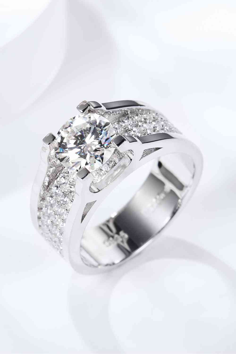 Made To Shine 1 Carat Moissanite Ring - Ladyez