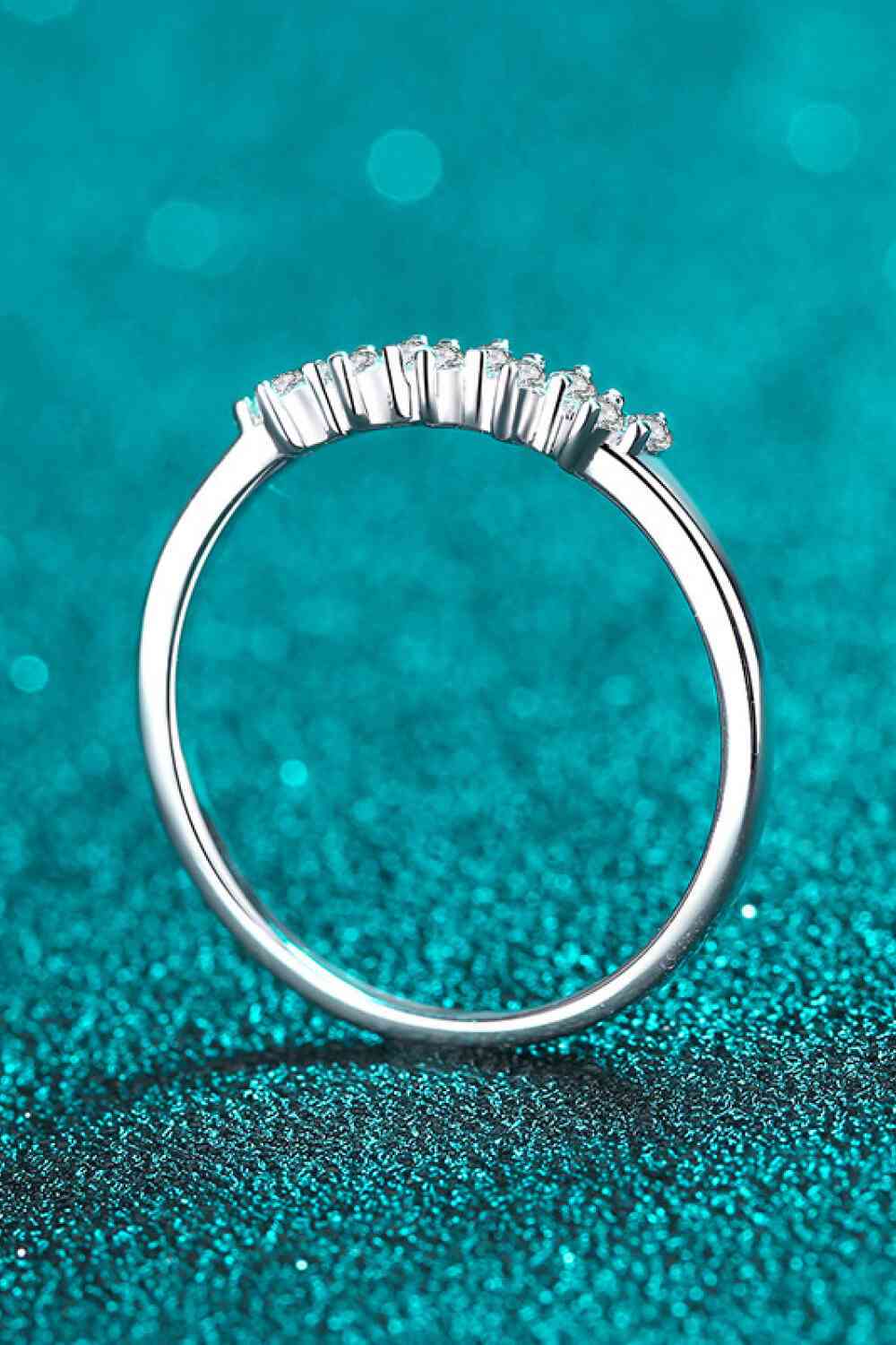 Eye-Catching 925 Sterling Silver Moissanite Ring - Ladyez