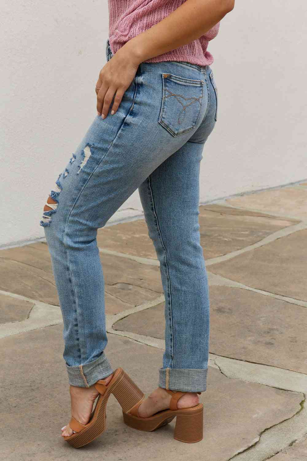 Judy Blue Macy Full Size Mid Rise Boyfriend Jeans - Ladyez