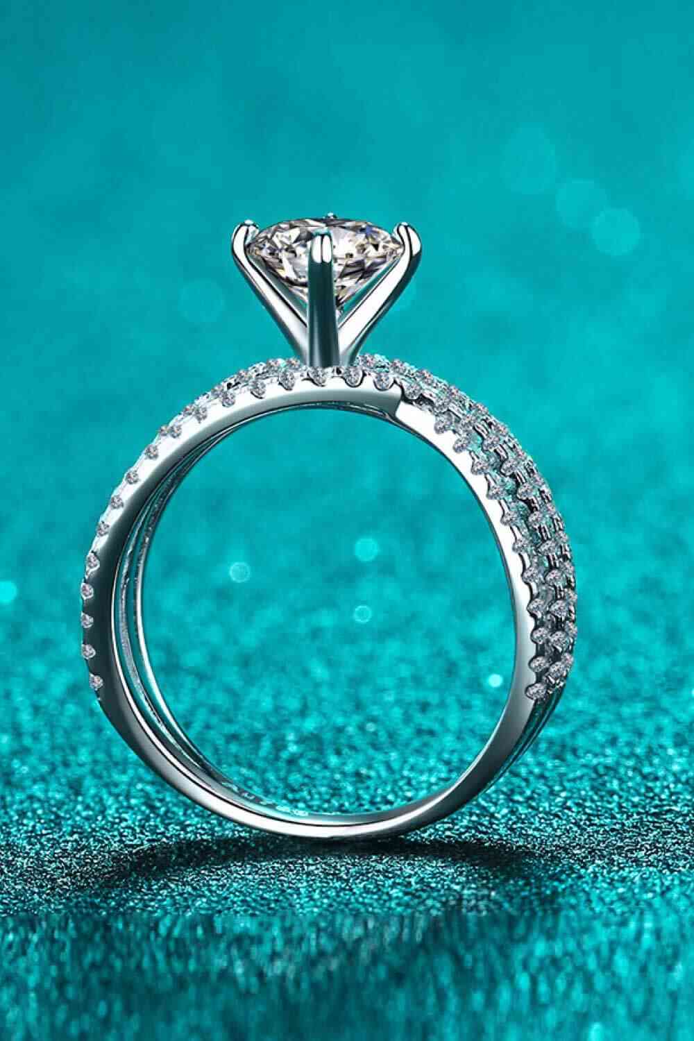 1 Carat Moissanite Crisscross Ring - Ladyez