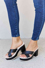 Weeboo Cherish The Moments Contrast Platform Sandals in Black - Ladyez