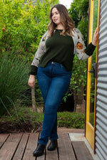 Plus Size Floral Waffle-Knit Round Neck Blouse - Ladyez