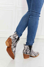 MMShoes Back At It Point Toe Bootie in Snakeskin - Ladyez