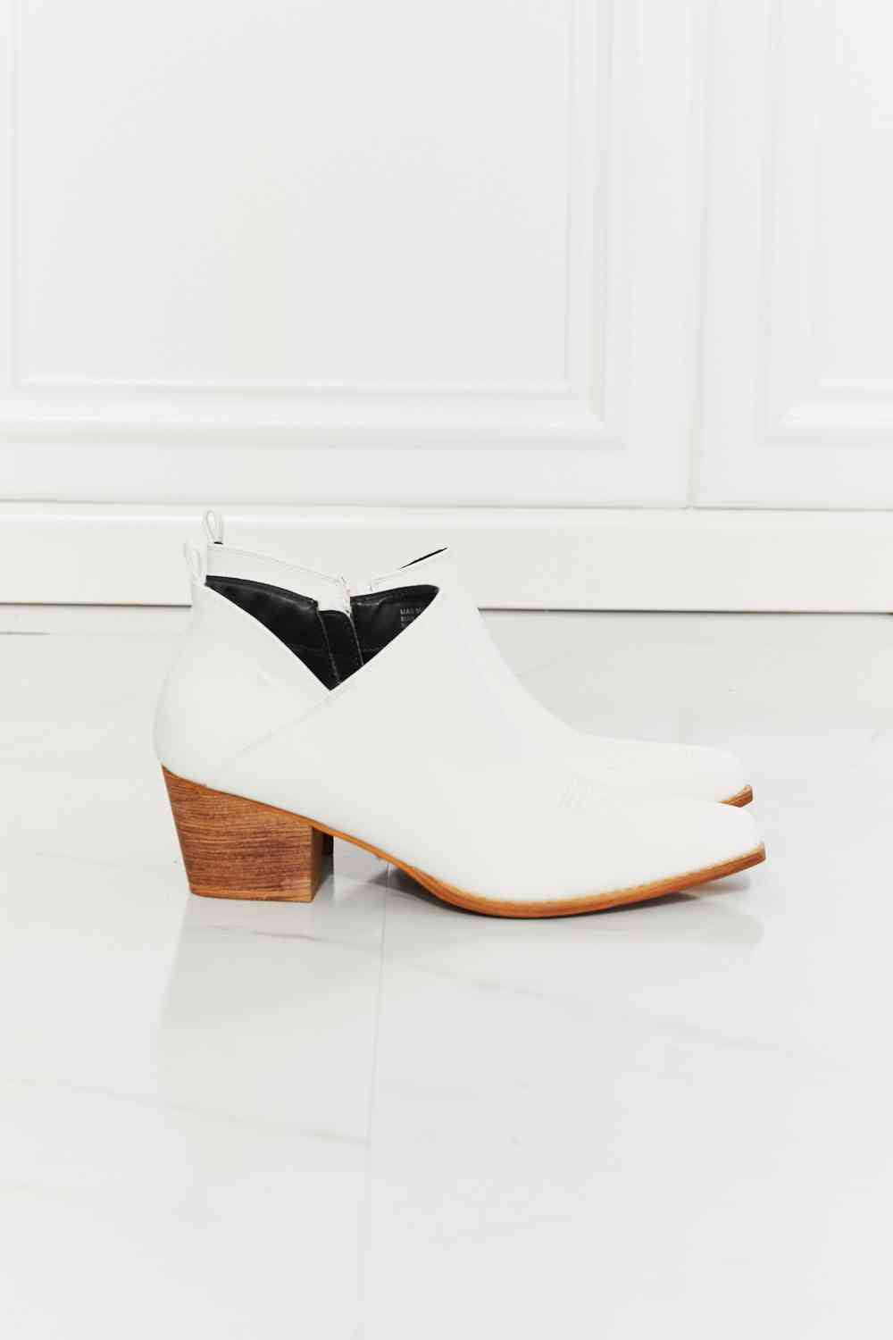 MMShoes Trust Yourself Embroidered Crossover Cowboy Bootie in White - Ladyez