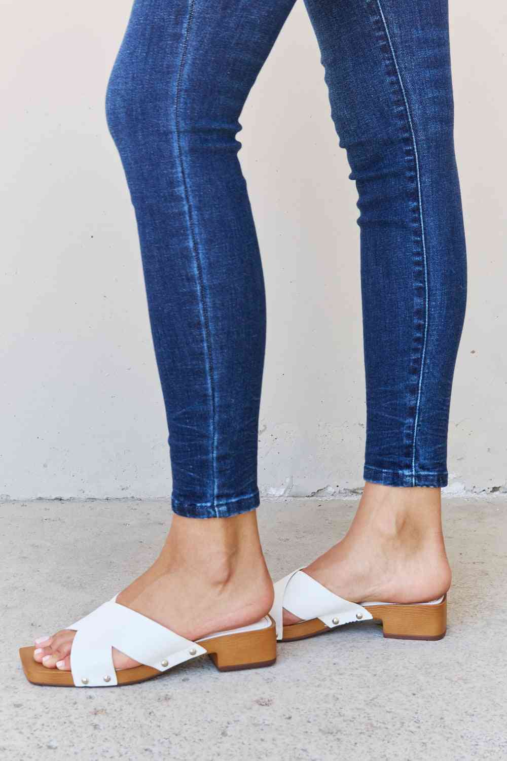 Weeboo Step Into Summer Criss Cross Wooden Clog Mule in White - Ladyez