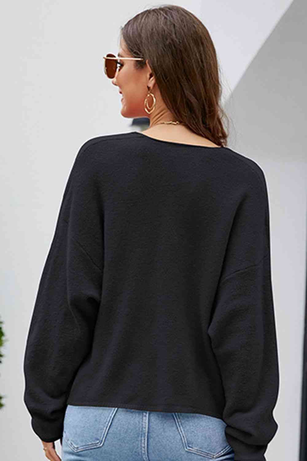 V-Neck Center Seam Sweater - Ladyez