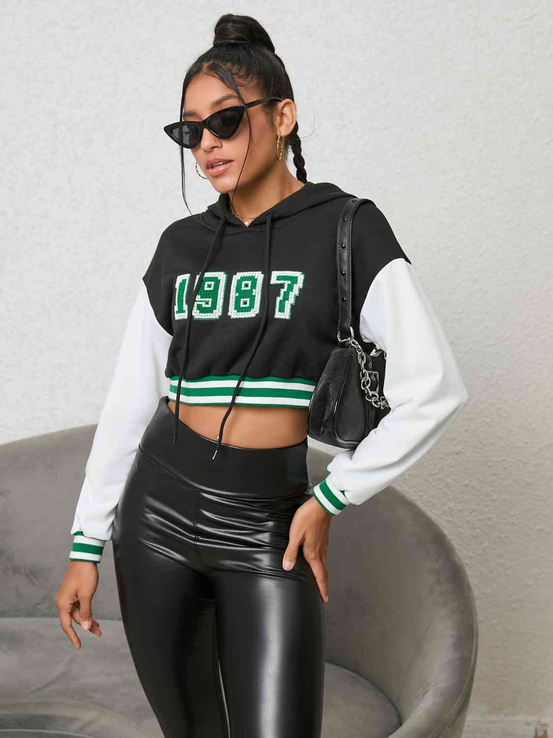 1987 Graphic Cropped Hoodie - Ladyez