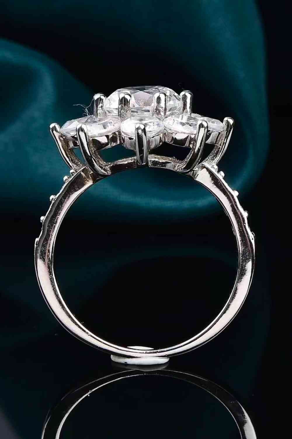 1 Carat Moissanite Flower Ring - Ladyez