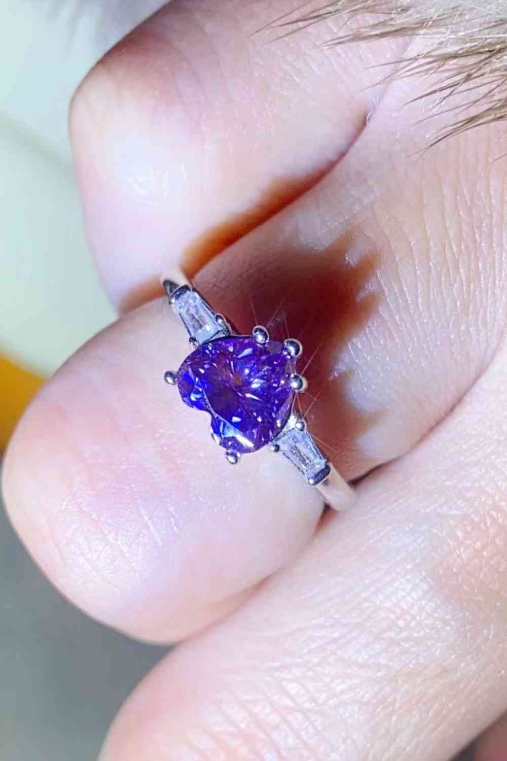 1 Carat Moissanite Heart-Shaped Platinum-Plated Ring in Purple - Ladyez