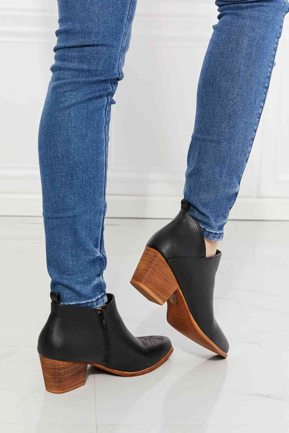 MMShoes Trust Yourself Embroidered Crossover Cowboy Bootie in Black - Ladyez