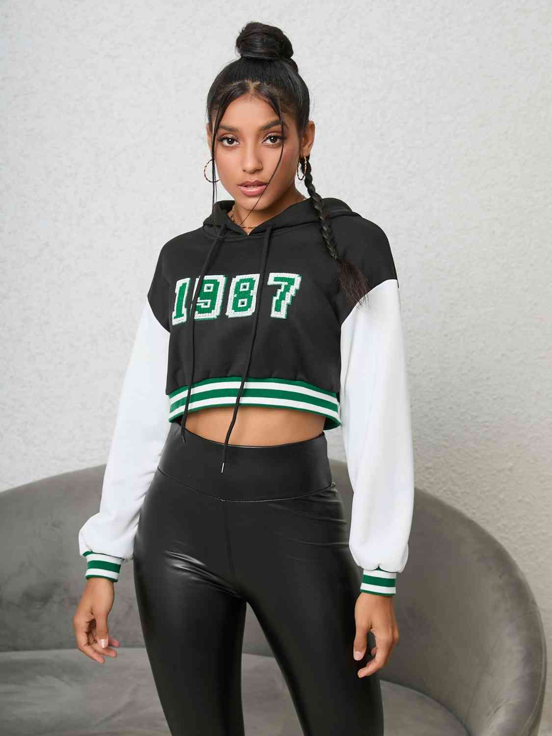 1987 Graphic Cropped Hoodie - Ladyez