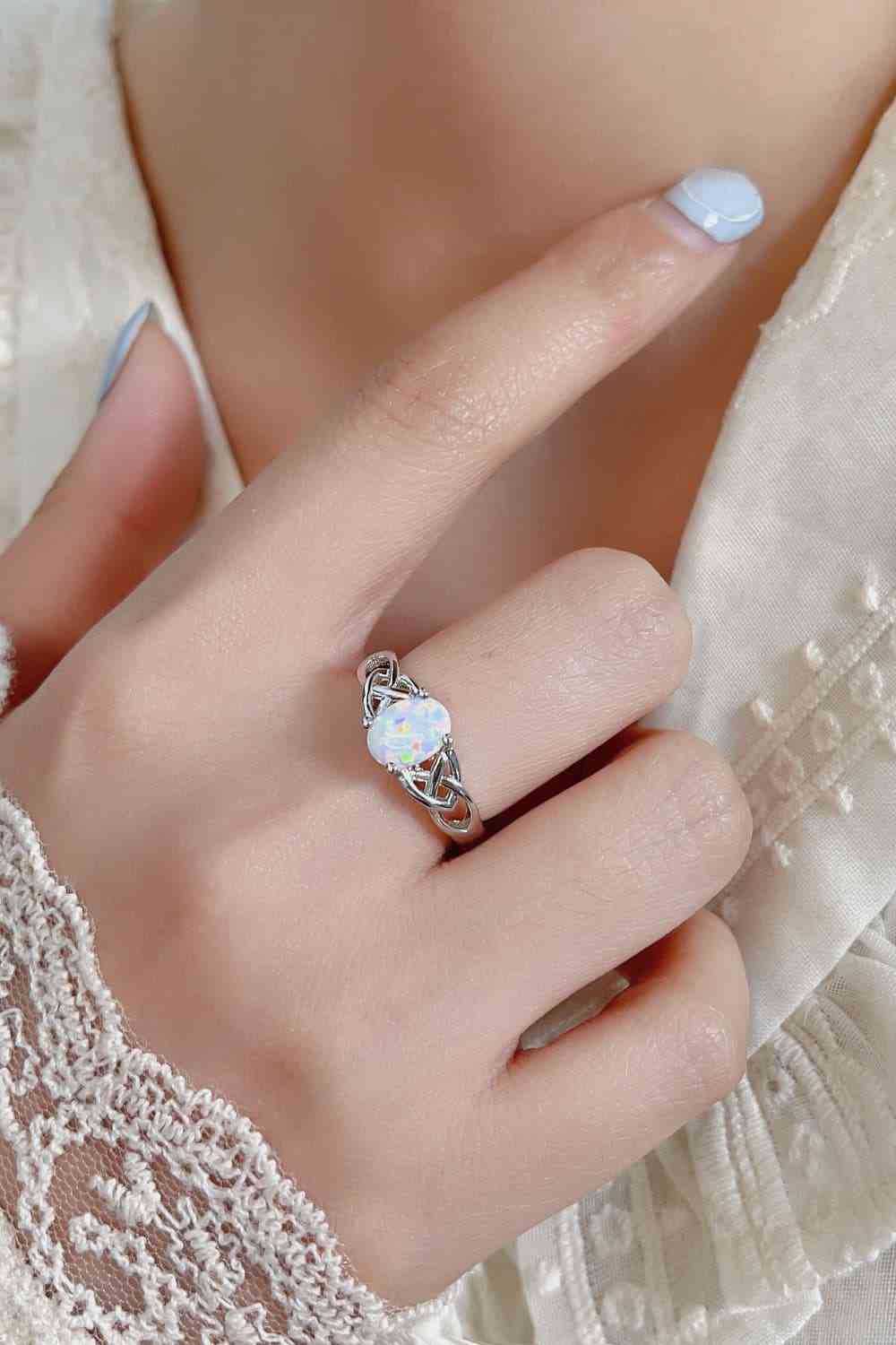 Crisscross 4-Prong Opal Ring - Ladyez