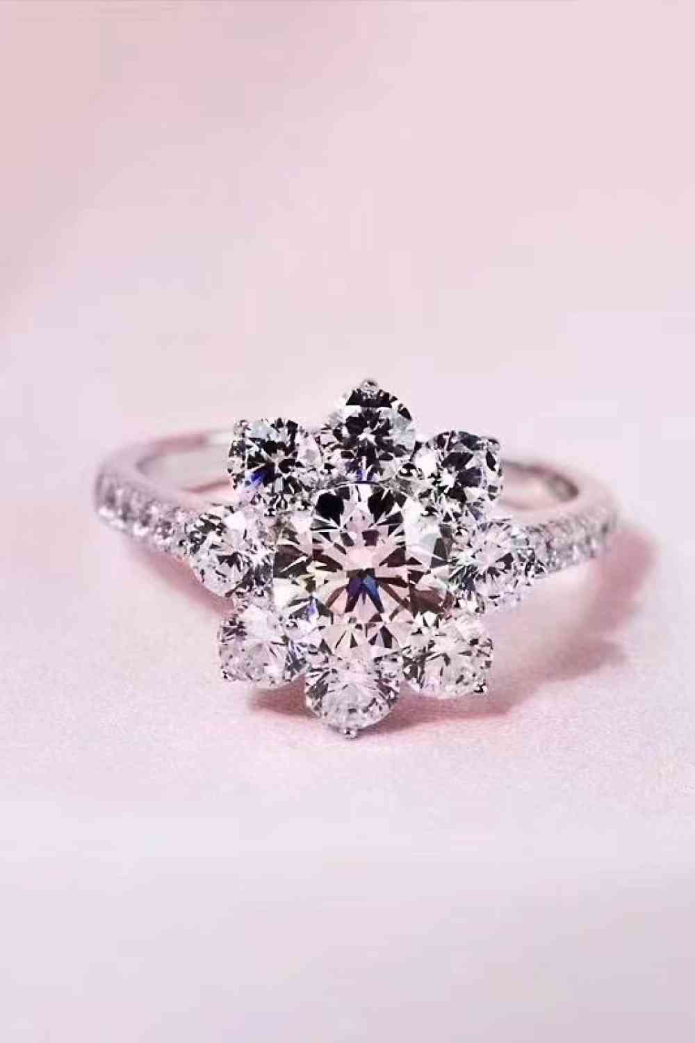 1 Carat Moissanite Flower Ring - Ladyez