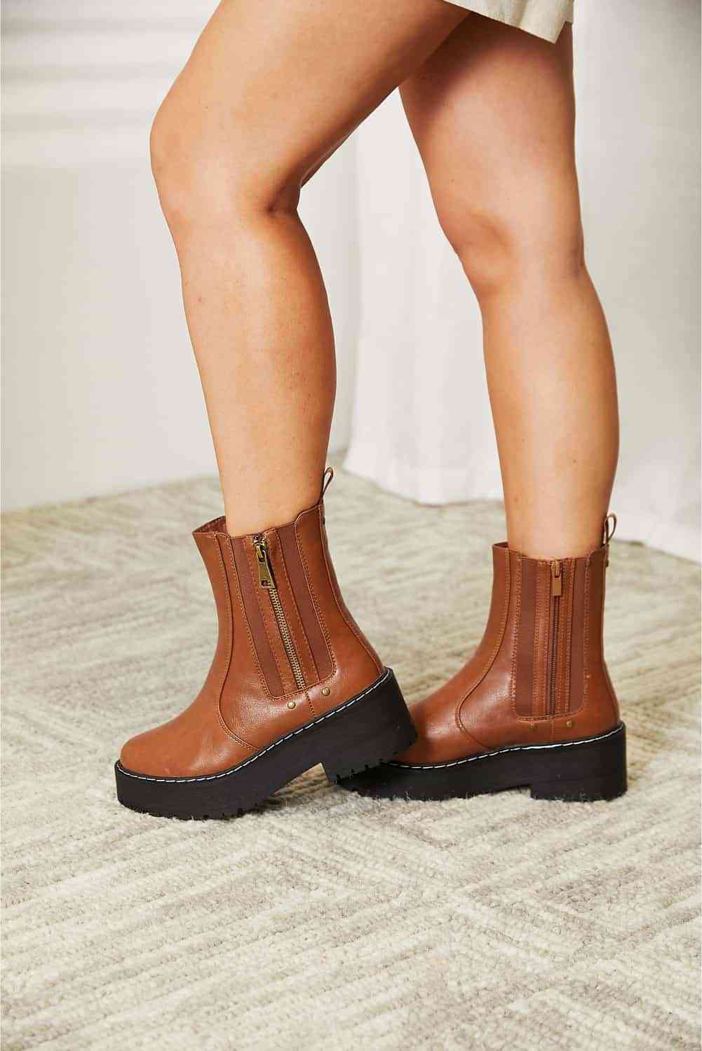 Forever Link Side Zip Platform Boots - Ladyez