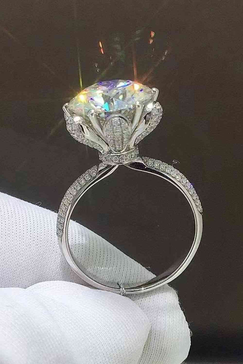 5 Carat Moissanite Side Stone Ring - Ladyez