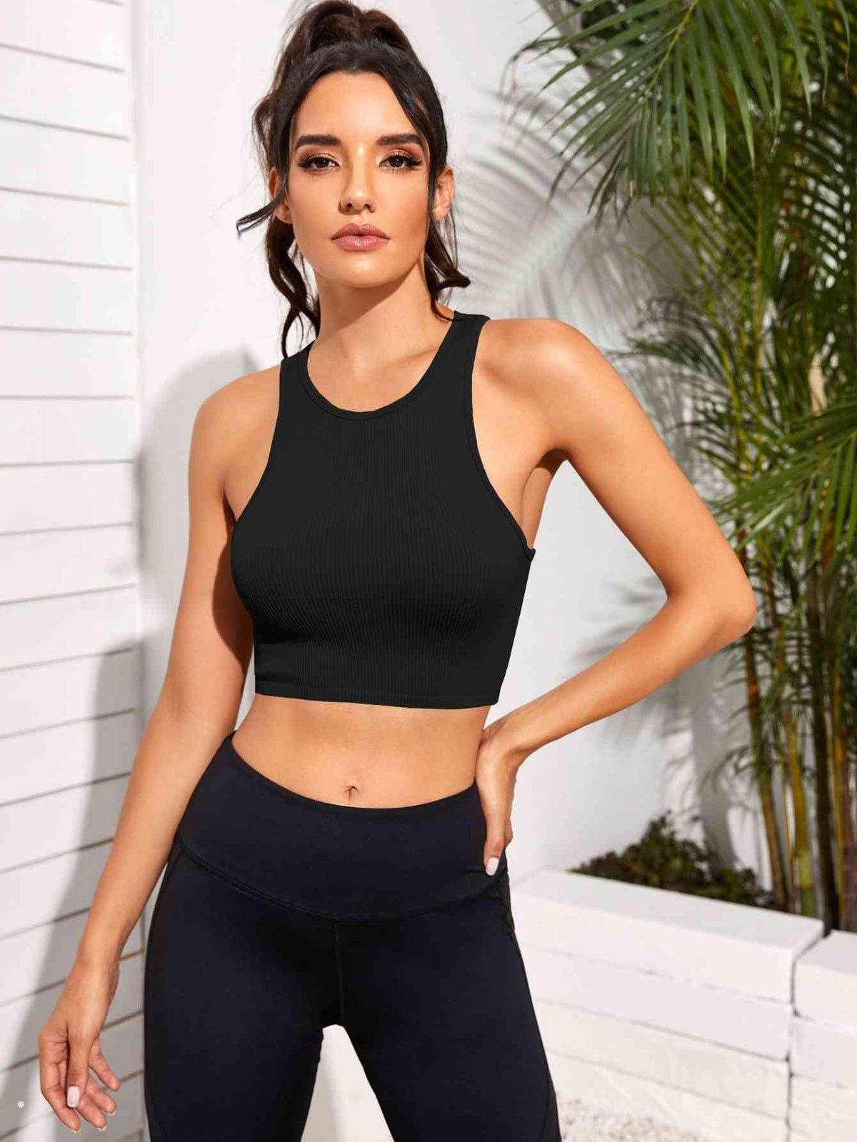 Cropped Round Neck Sports Tank Top - Ladyez