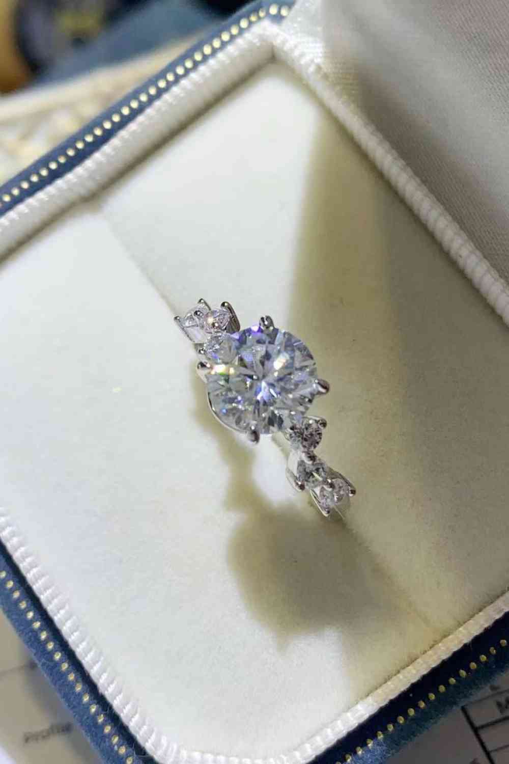 2 Carat Moissanite 925 Sterling Silver Ring - Ladyez