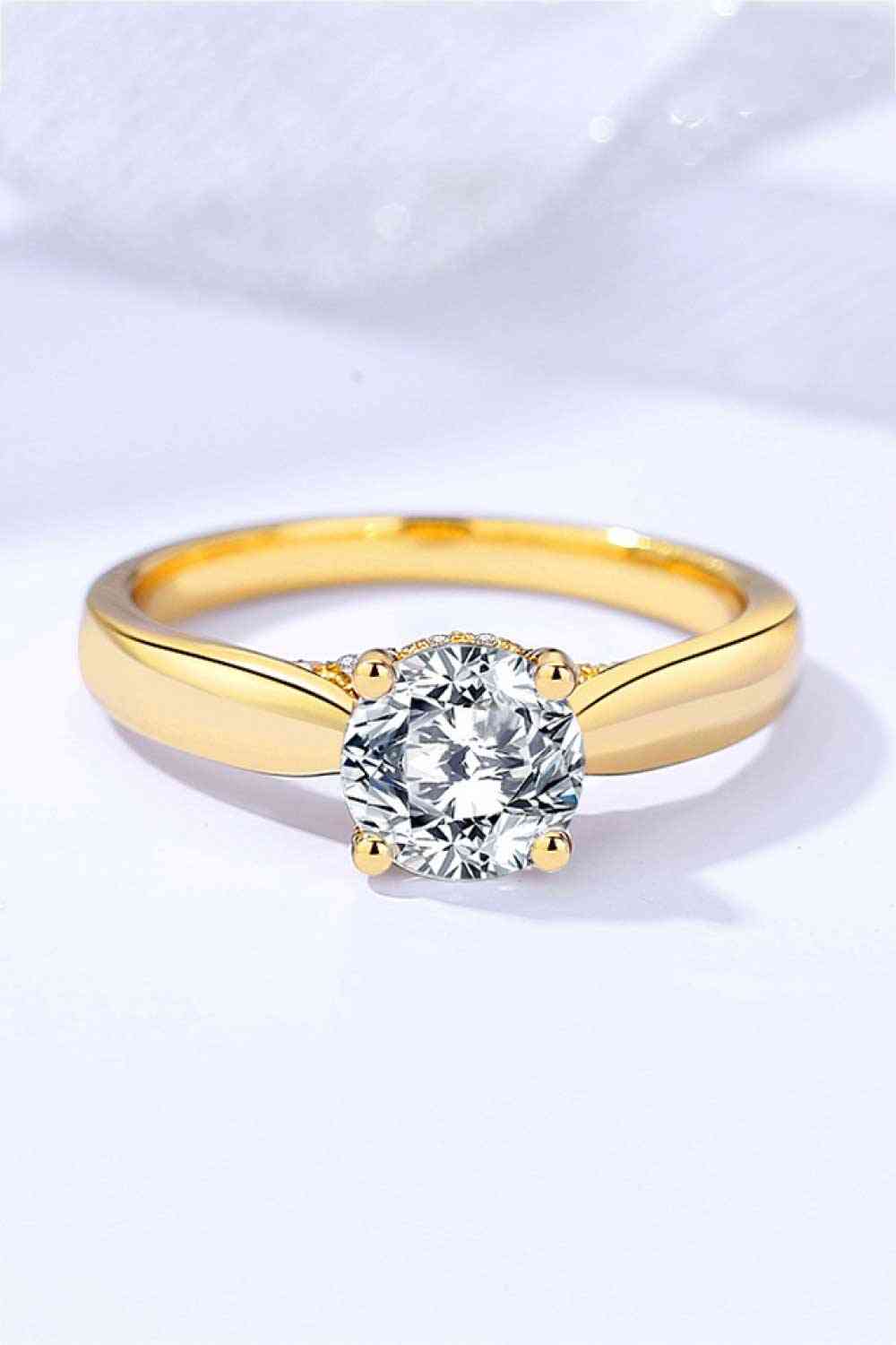 Classic 925 Sterling Silver Moissanite Ring - Ladyez